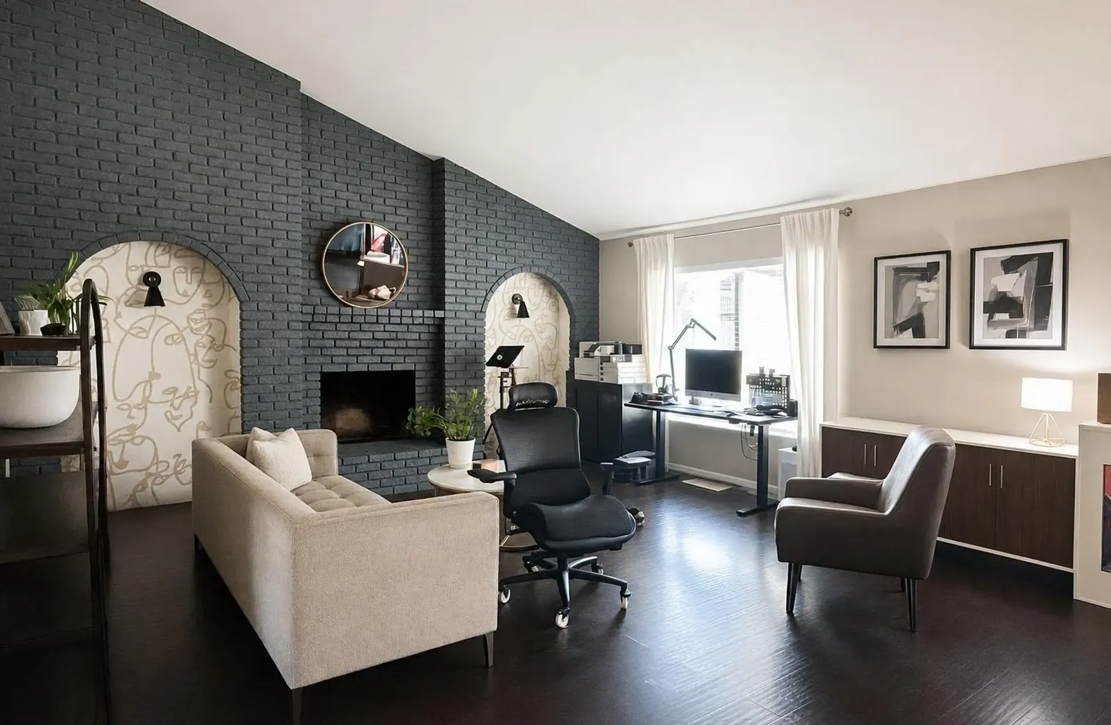 Living room in Neutral